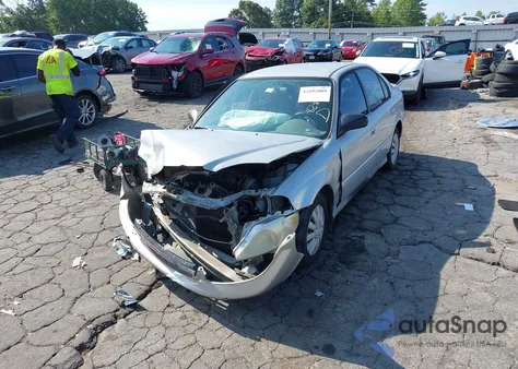 1999 Honda Civic Value Package z USA, uszkodzony, nr VIN 2HGEJ6615XH582884